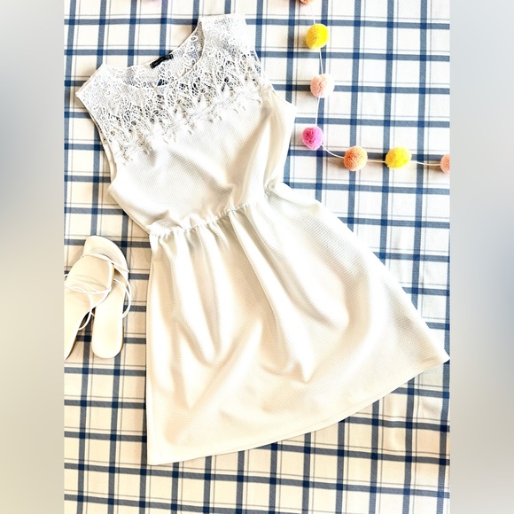 Soprano Lace Detail Weave White A-Line Dress - Picture 1 of 4